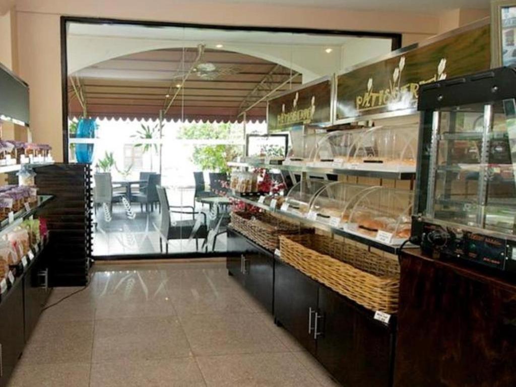 Traders Inn Bandar Seri Begawan Exteriör bild