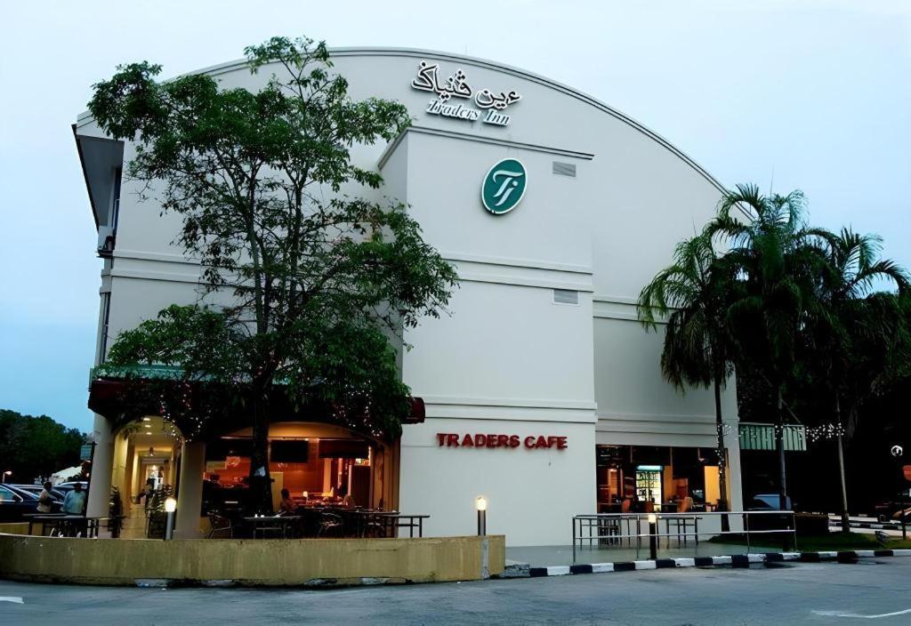 Traders Inn Bandar Seri Begawan Exteriör bild