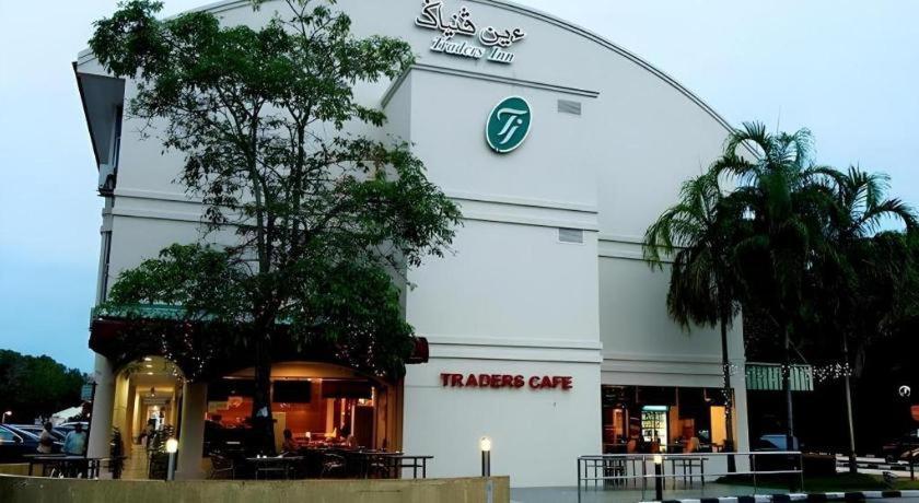 Traders Inn Bandar Seri Begawan Exteriör bild